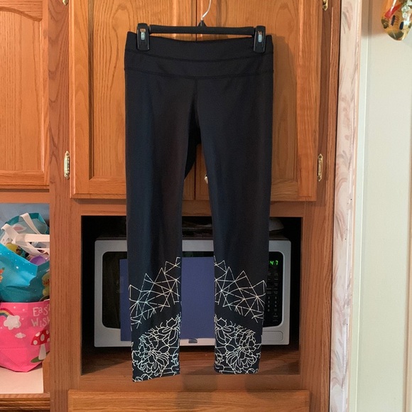 Athleta cropped leggings - Picture 1 of 9